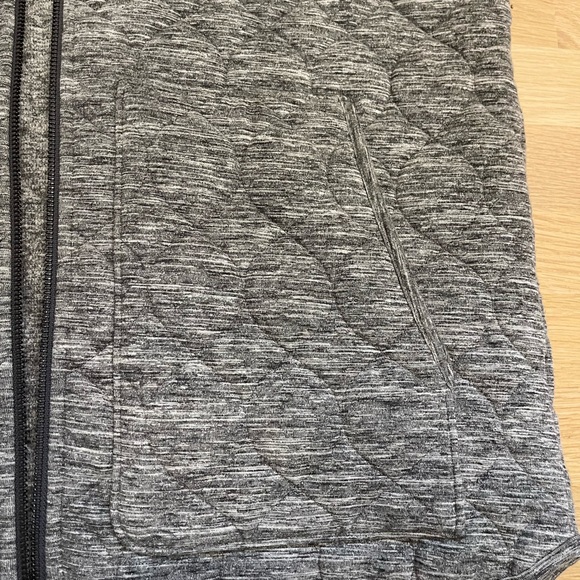 Mens Vest - Picture 2 of 3